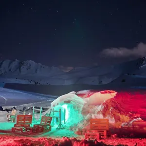  Hotel Village Igloo